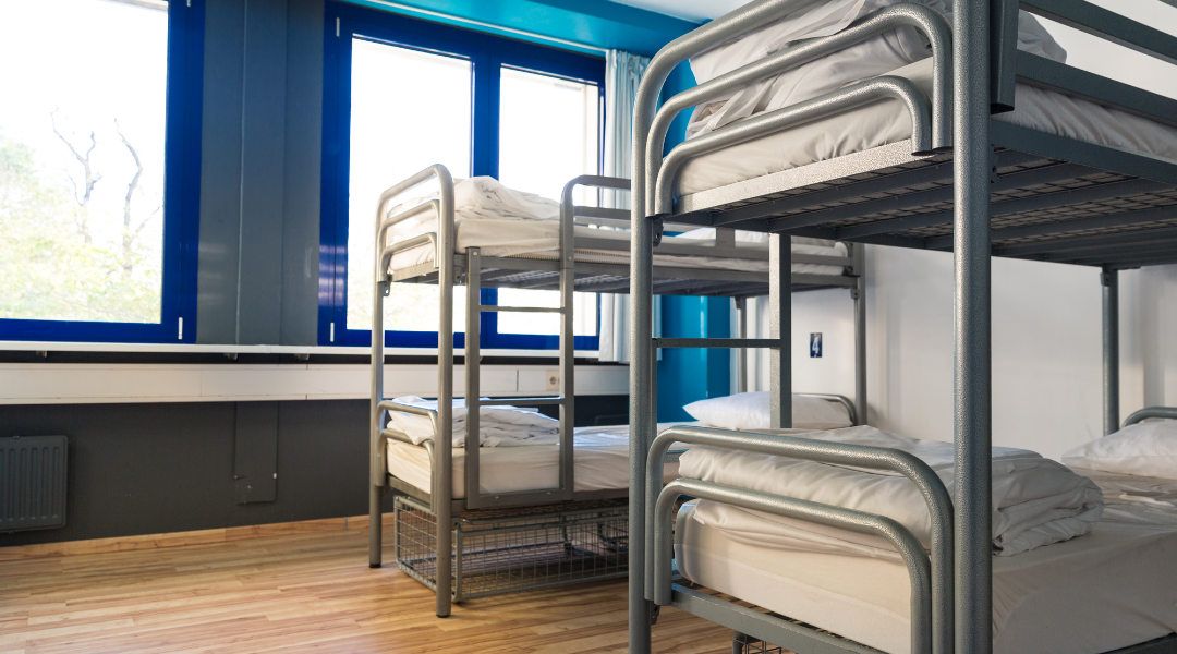 Know The Latest Trends In Hostel Furniture Design